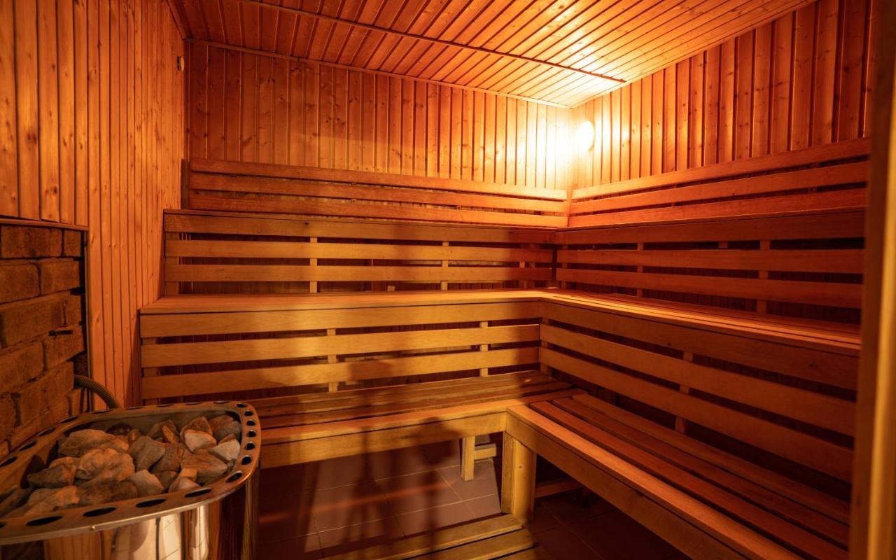 Hotel Dynamic Nova Dubnica Экстерьер фото